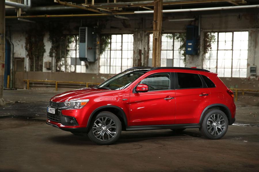  Mitsubishi ASX 2016 года  (фото 41 из 50)